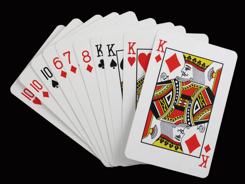 Card Betting Trends, Value Bets & Market Efficiency